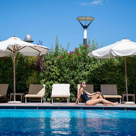 Palace Szálloda 5*