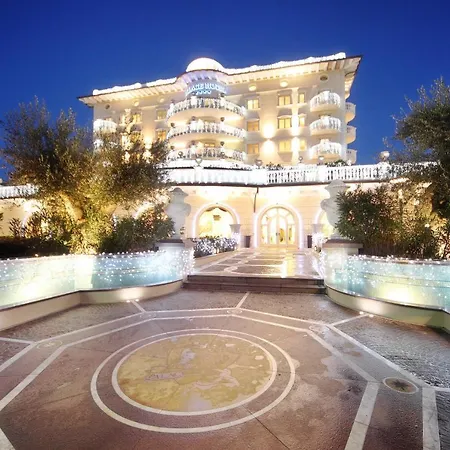 Hotel Palace