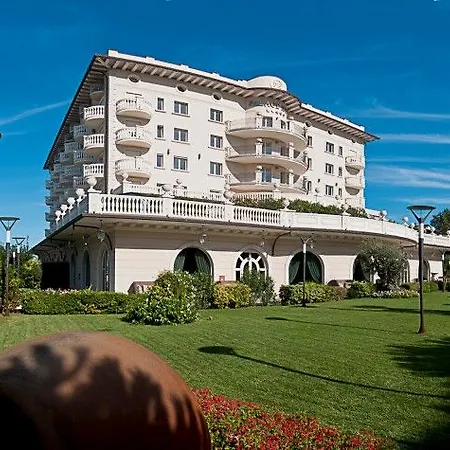 Palace Hotel