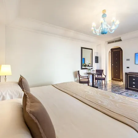 Palace Hotel 5*