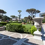 Hotel Palace