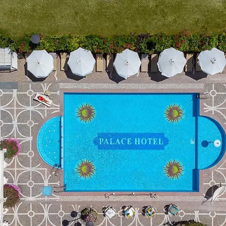 Palace 5*