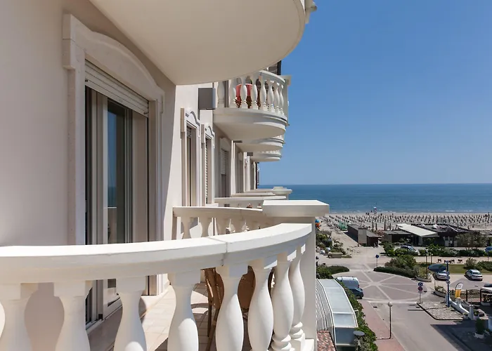 Palace Szálloda 5*