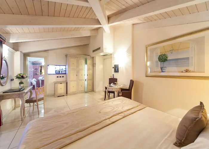 Palace Szálloda 5*