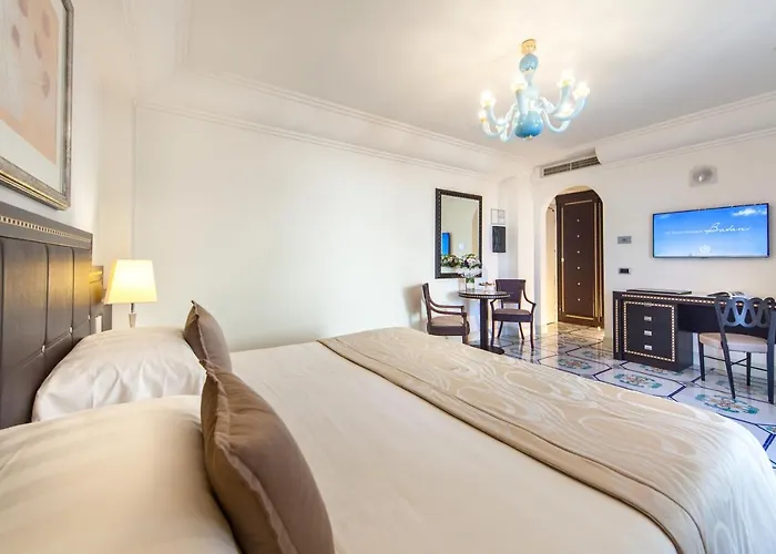 Palace Szálloda 5*